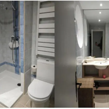 St Raphael 37m2, Piscine, Wifi, Commerces 5mn A Pieds Apartment